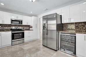 For Rent: $16,000 (4 beds, 4 baths, 2981 Square Feet)