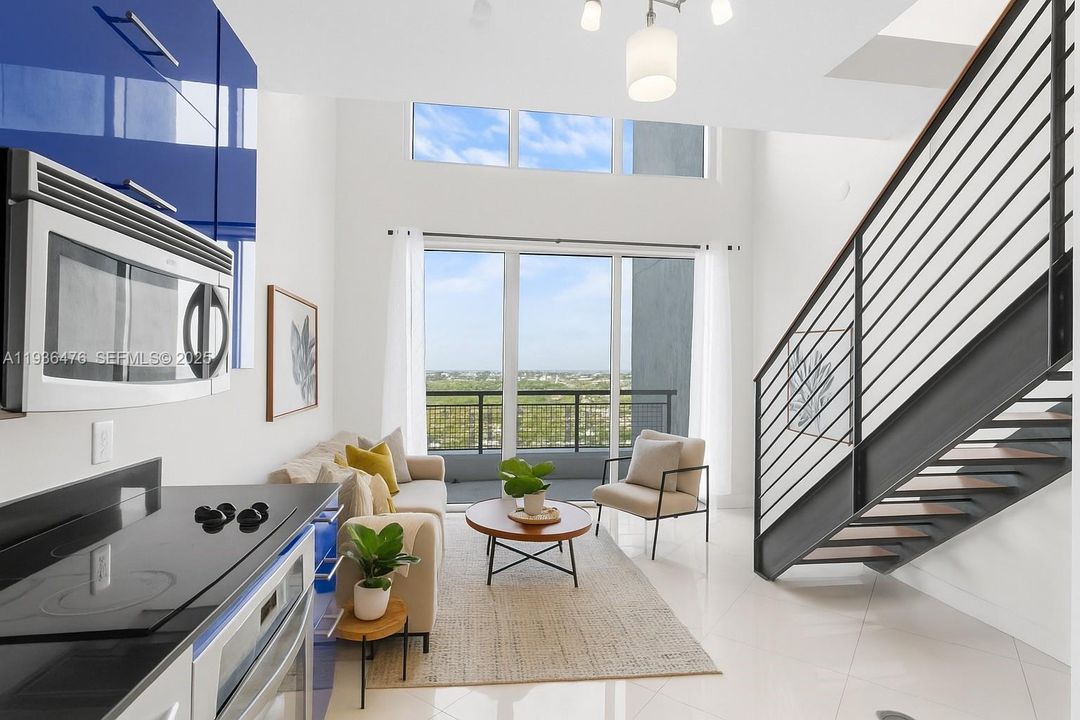 For Sale: $420,000 (1 beds, 1 baths, 705 Square Feet)