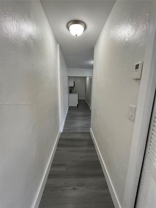 出租: $2,500 (2 贝兹, 1 浴室, 1832 平方英尺)