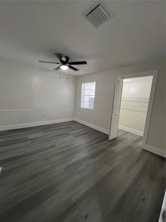 出租: $2,500 (2 贝兹, 1 浴室, 1832 平方英尺)