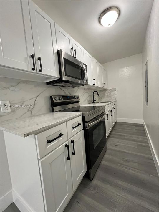 出租: $2,500 (2 贝兹, 1 浴室, 1832 平方英尺)