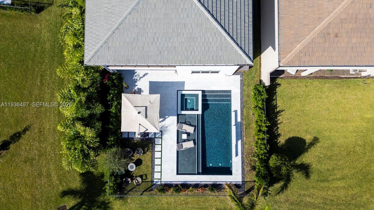 En Venta: $2,490,000 (5 camas, 5 baños, 3687 Pies cuadrados)