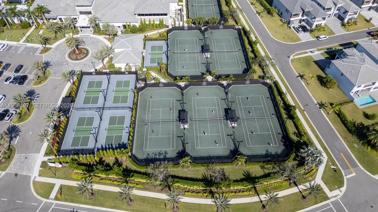 En Venta: $2,490,000 (5 camas, 5 baños, 3687 Pies cuadrados)