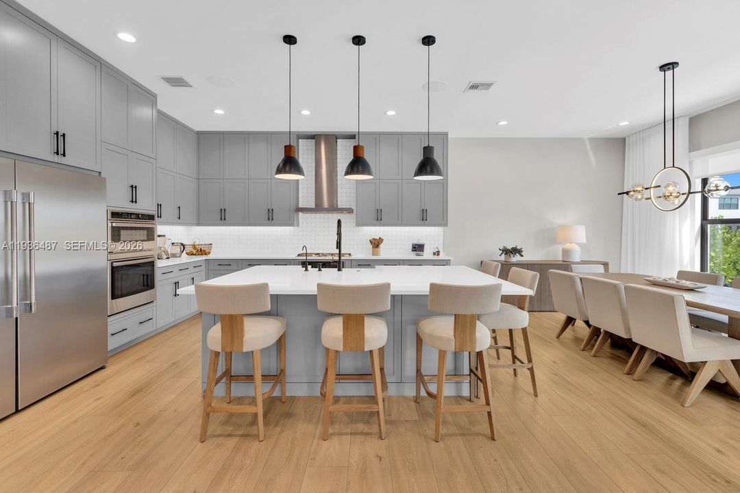 En Venta: $2,490,000 (5 camas, 5 baños, 3687 Pies cuadrados)