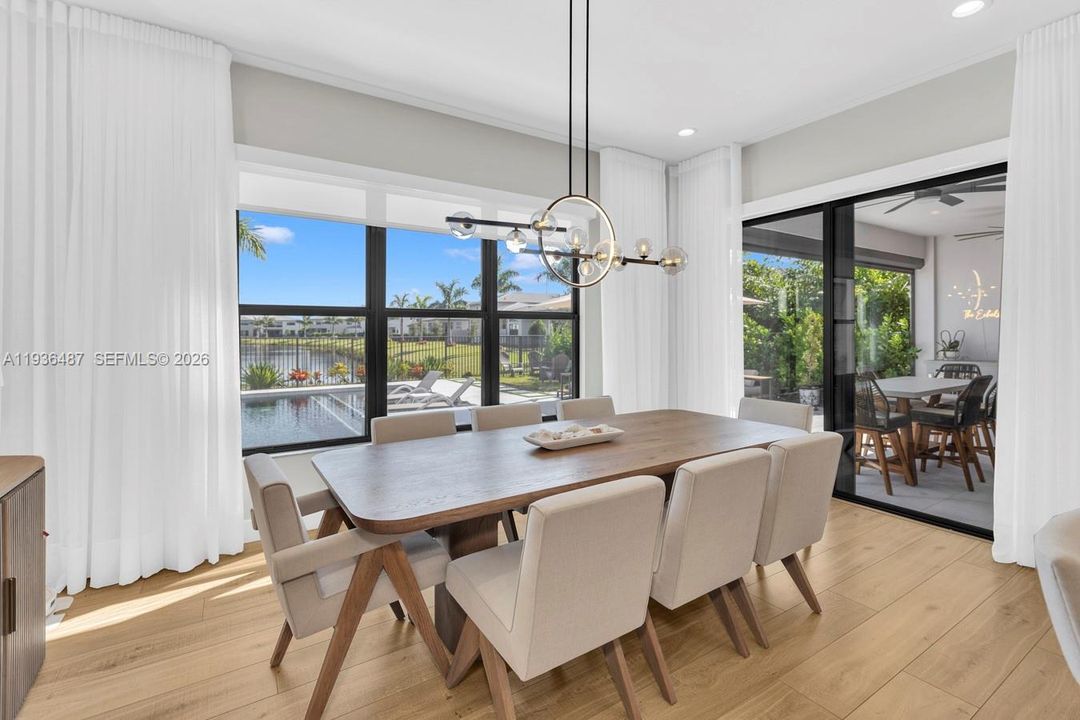 En Venta: $2,490,000 (5 camas, 5 baños, 3687 Pies cuadrados)