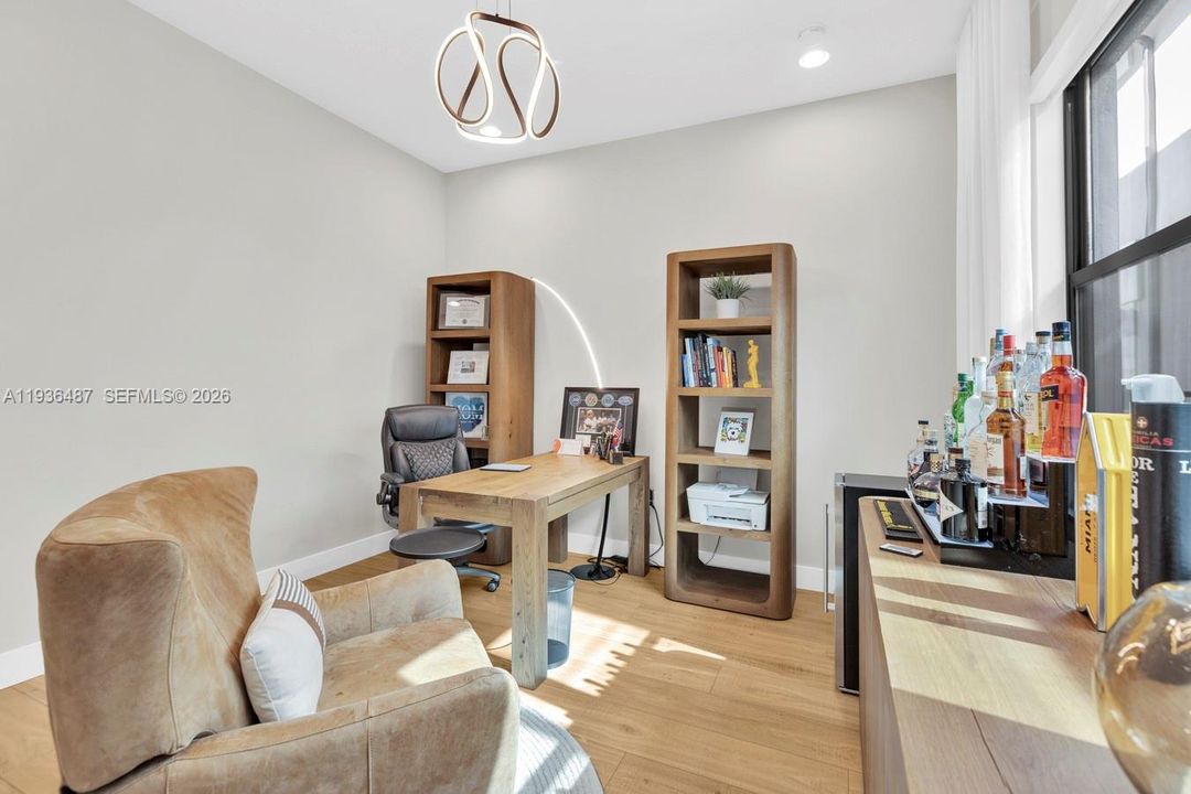 En Venta: $2,490,000 (5 camas, 5 baños, 3687 Pies cuadrados)