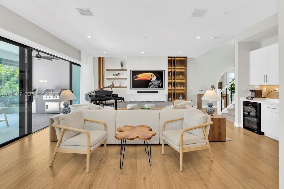 En Venta: $2,490,000 (5 camas, 5 baños, 3687 Pies cuadrados)