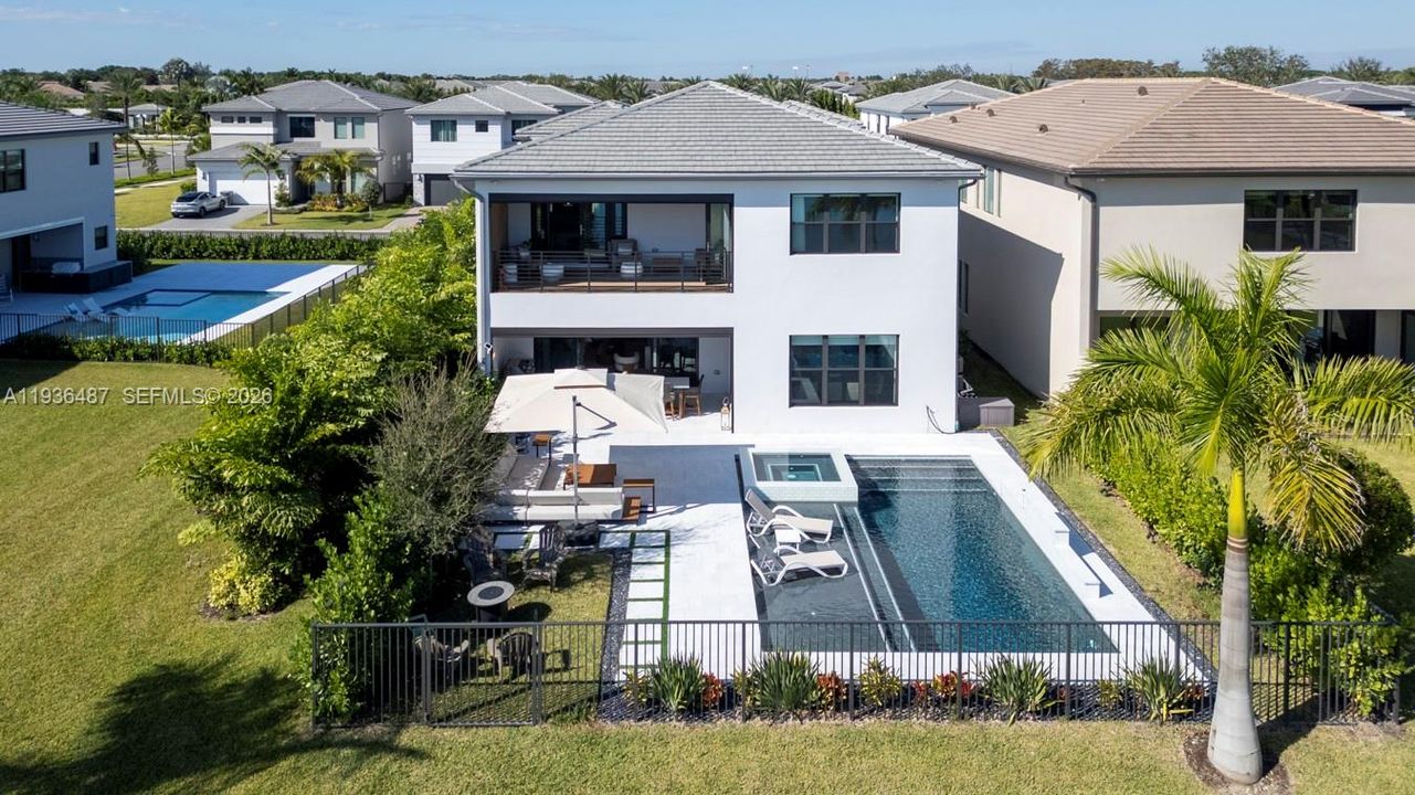 En Venta: $2,490,000 (5 camas, 5 baños, 3687 Pies cuadrados)