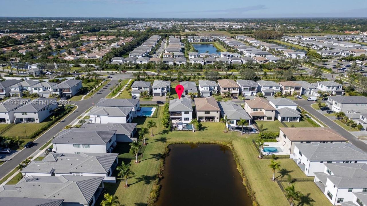 En Venta: $2,490,000 (5 camas, 5 baños, 3687 Pies cuadrados)