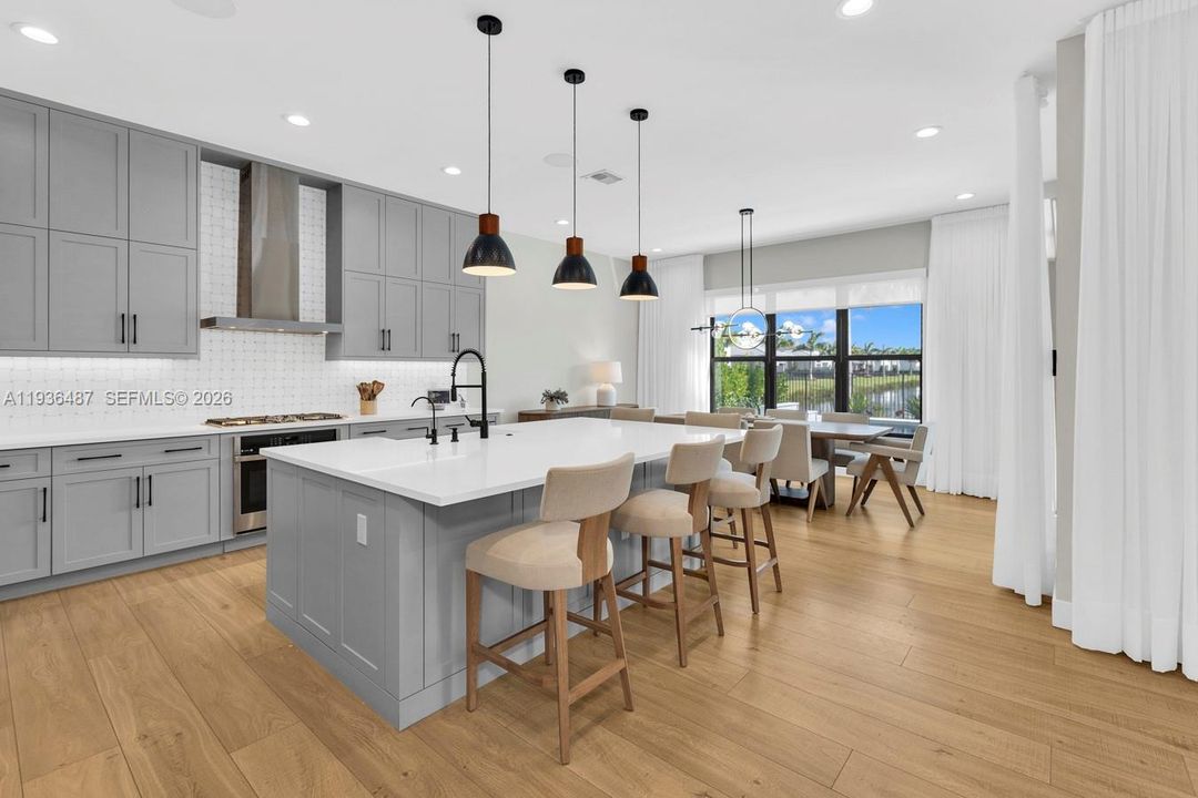 En Venta: $2,490,000 (5 camas, 5 baños, 3687 Pies cuadrados)