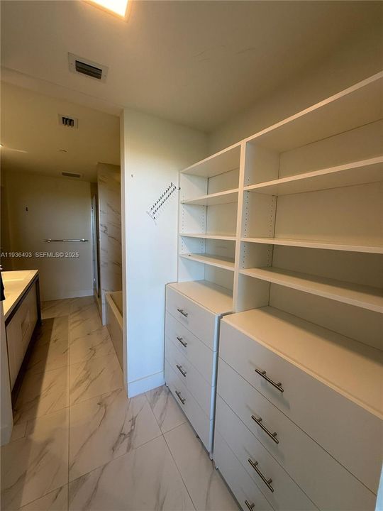 En Renta: $3,900 (3 camas, 3 baños, 1262 Pies cuadrados)