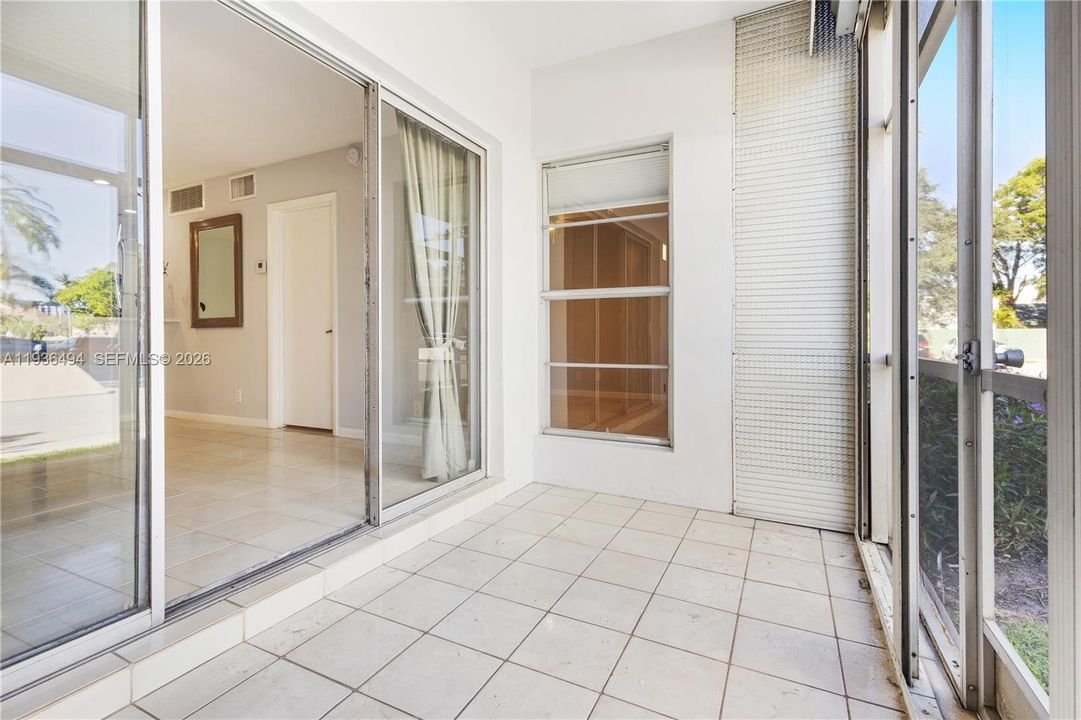 出租: $1,850 (1 贝兹, 1 浴室, 600 平方英尺)