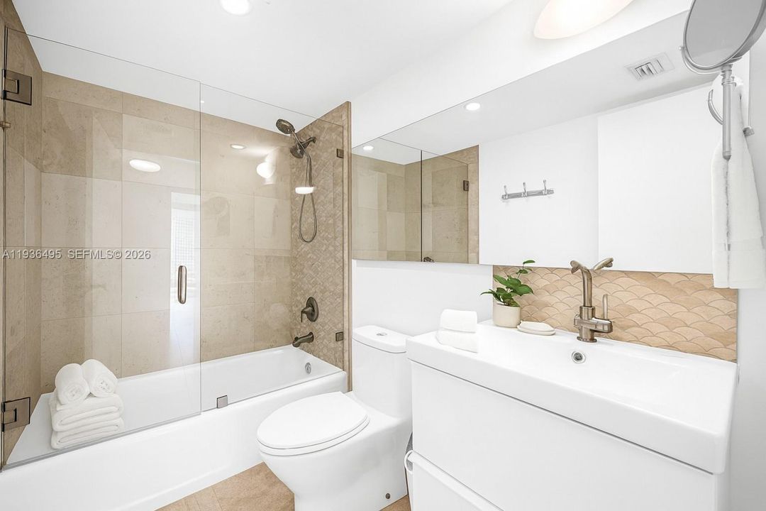 待售: $739,000 (2 贝兹, 2 浴室, 1615 平方英尺)