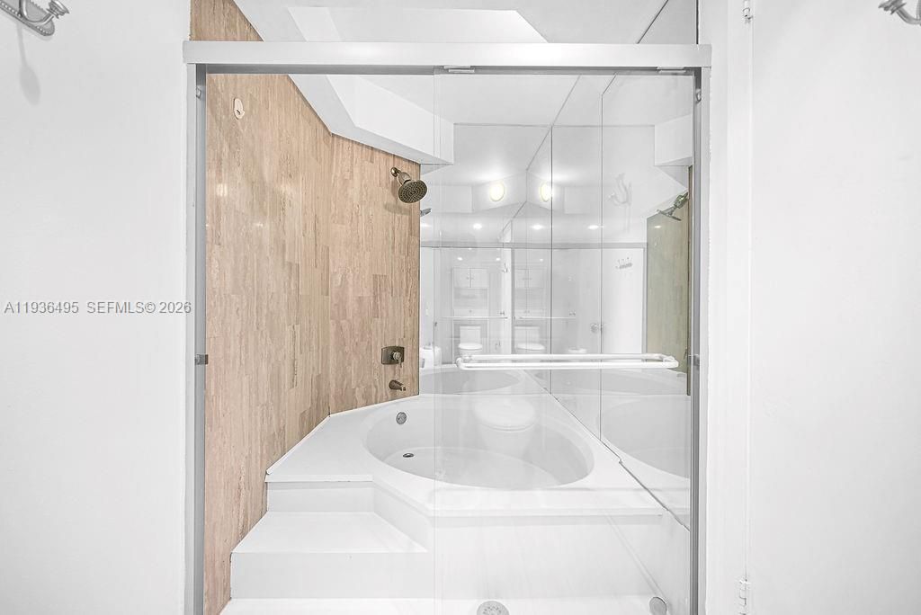 待售: $739,000 (2 贝兹, 2 浴室, 1615 平方英尺)