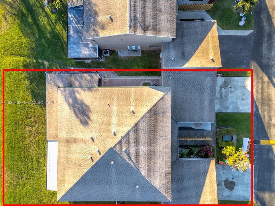 For Sale: $575,000 (3 beds, 2 baths, 1980 Square Feet)