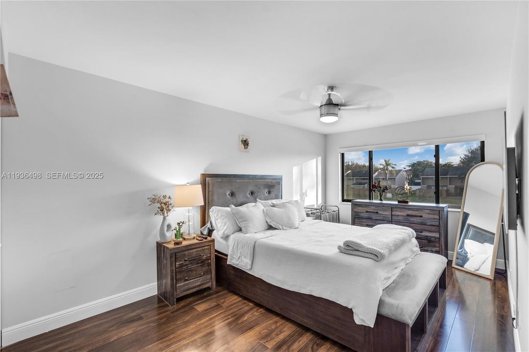 For Sale: $575,000 (3 beds, 2 baths, 1980 Square Feet)