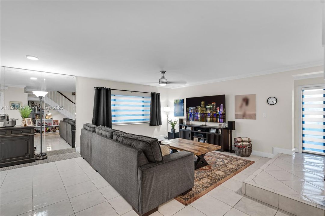 For Sale: $575,000 (3 beds, 2 baths, 1980 Square Feet)