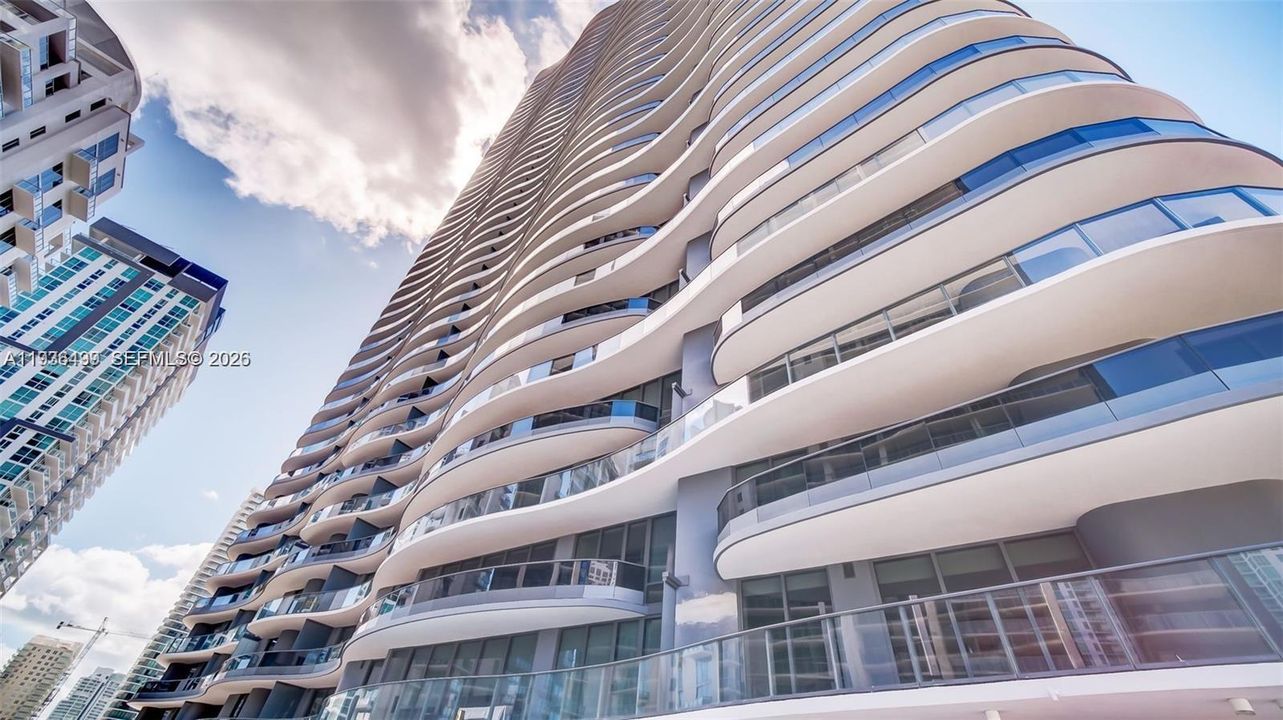 En Renta: $18,000 (3 camas, 3 baños, 1909 Pies cuadrados)