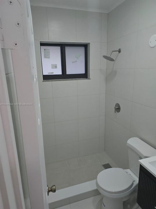 出租: $1,850 (1 贝兹, 1 浴室, 875 平方英尺)