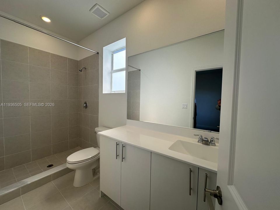 В аренду: $2,699 (3 спален, 3 ванн, 0 Квадратных фут)