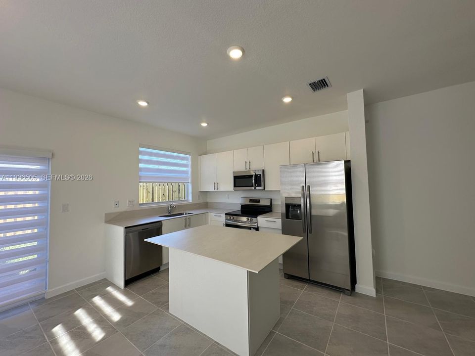 В аренду: $2,699 (3 спален, 3 ванн, 0 Квадратных фут)