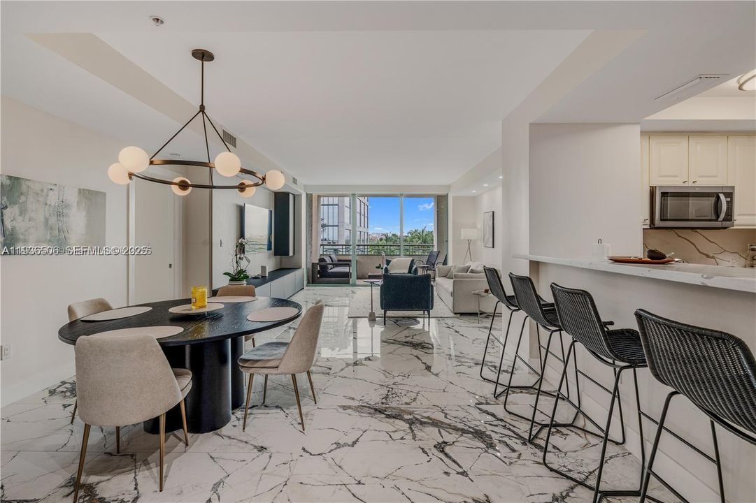 For Sale: $1,750,000 (2 beds, 2 baths, 1540 Square Feet)