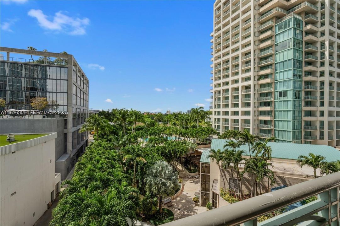 For Sale: $1,750,000 (2 beds, 2 baths, 1540 Square Feet)