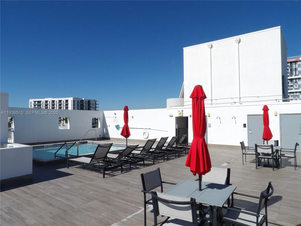 В аренду: $2,250 (1 спален, 1 ванн, 613 Квадратных фут)