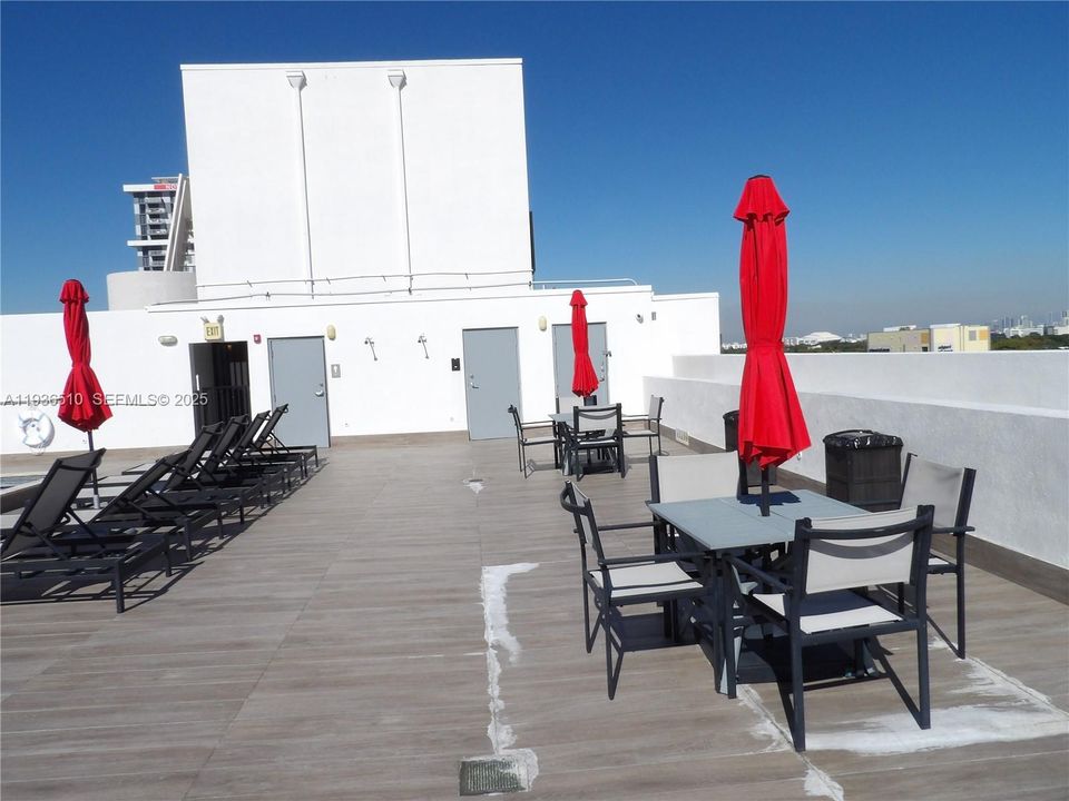 В аренду: $2,250 (1 спален, 1 ванн, 613 Квадратных фут)