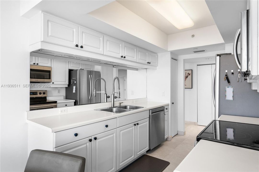 For Sale: $849,000 (3 beds, 2 baths, 1700 Square Feet)