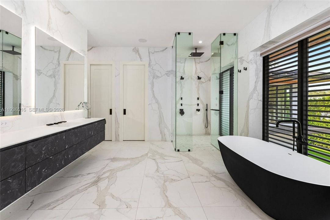 На продажу: $6,845,000 (6 спален, 6 ванн, 6847 Квадратных фут)