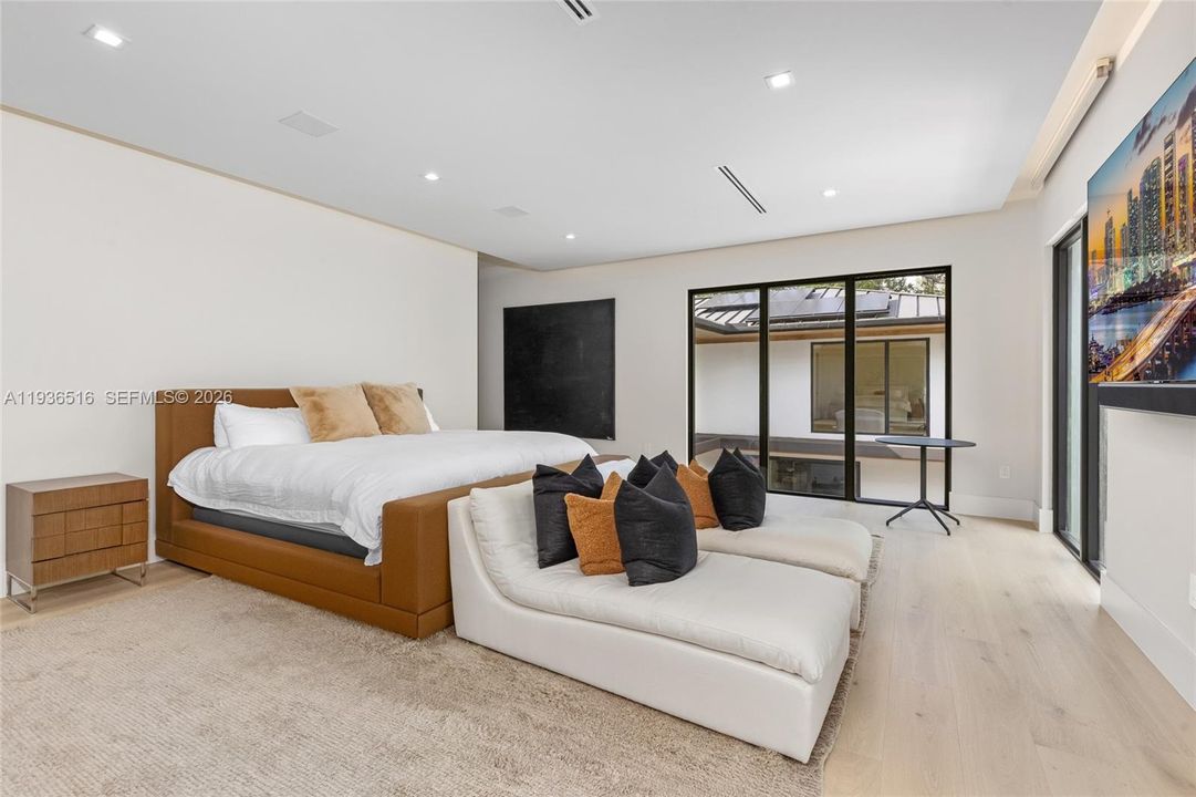 На продажу: $6,845,000 (6 спален, 6 ванн, 6847 Квадратных фут)