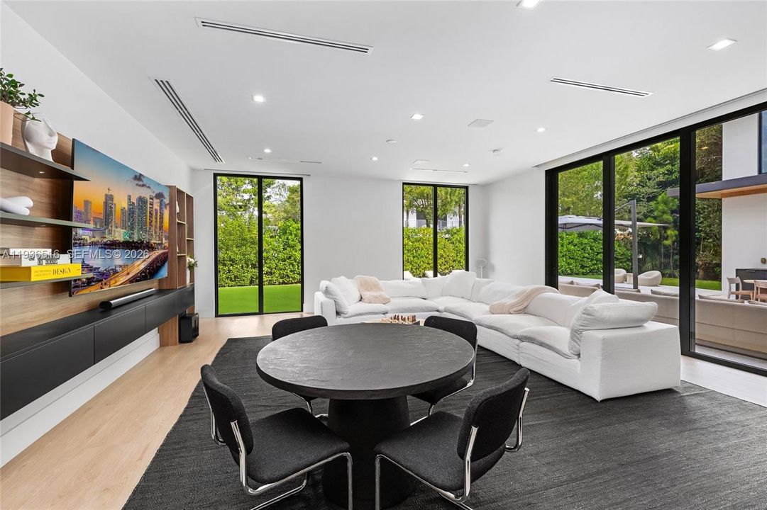 На продажу: $6,845,000 (6 спален, 6 ванн, 6847 Квадратных фут)