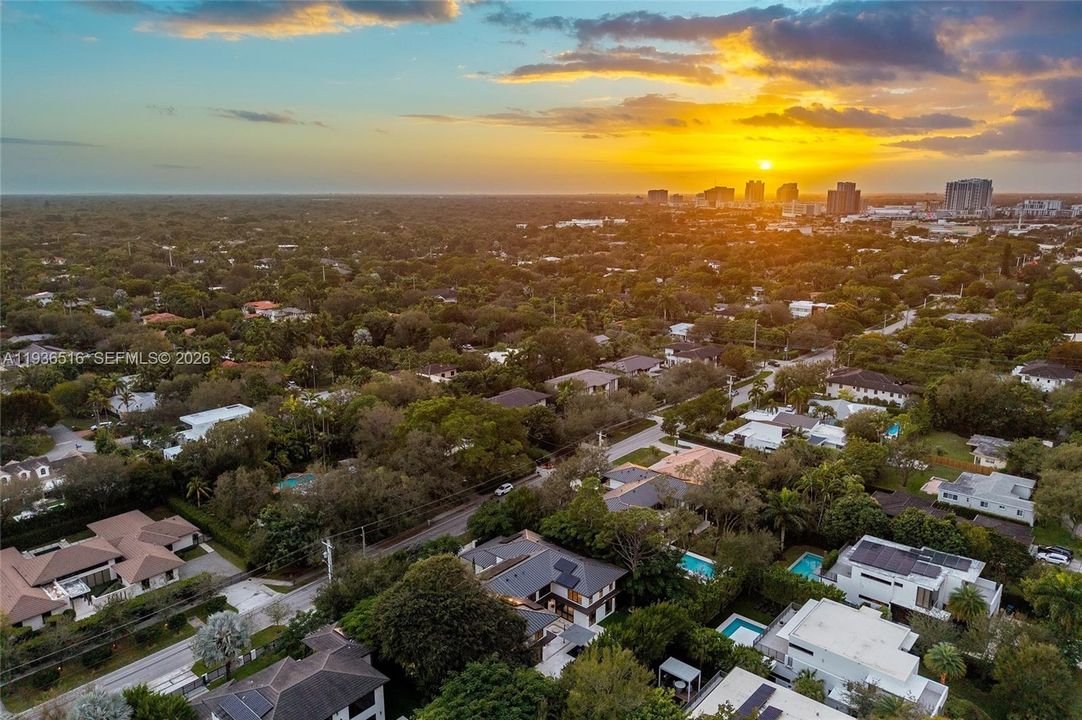 На продажу: $6,845,000 (6 спален, 6 ванн, 6847 Квадратных фут)