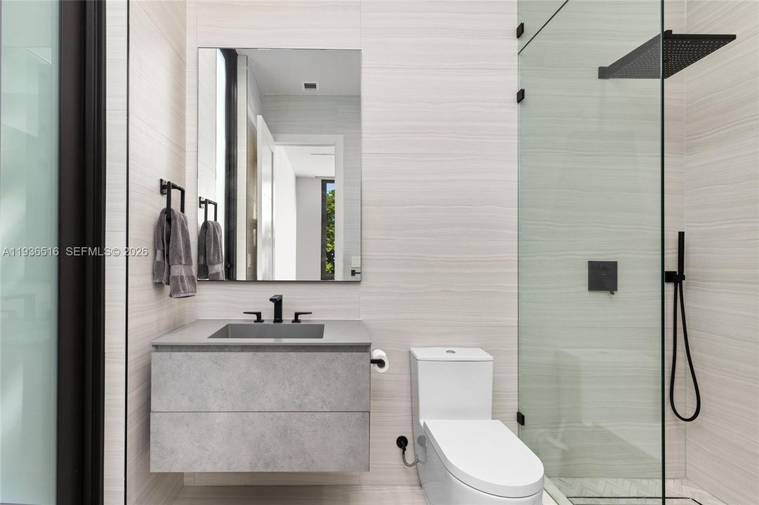 На продажу: $6,845,000 (6 спален, 6 ванн, 6847 Квадратных фут)