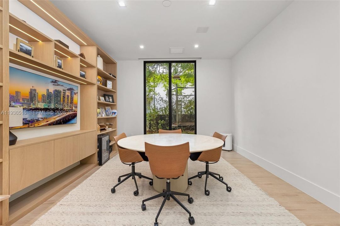 На продажу: $6,845,000 (6 спален, 6 ванн, 6847 Квадратных фут)