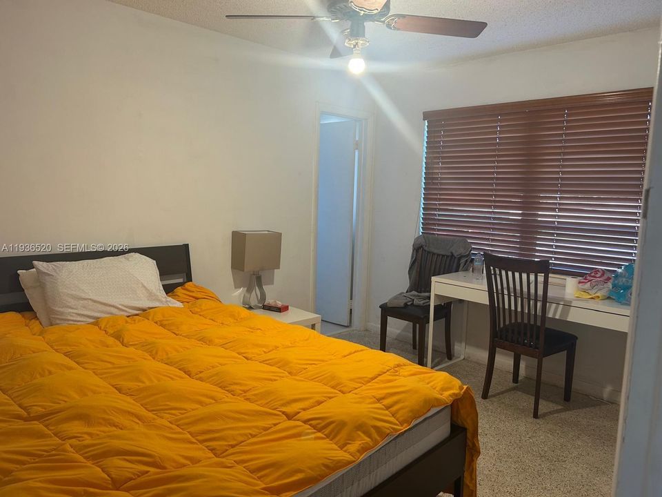 En Venta: $780,000 (3 camas, 2 baños, 1300 Pies cuadrados)