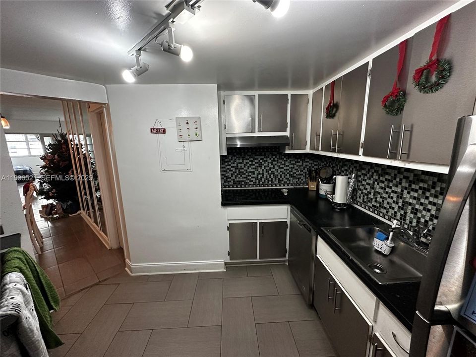 En Renta: $3,450 (2 camas, 2 baños, 990 Pies cuadrados)