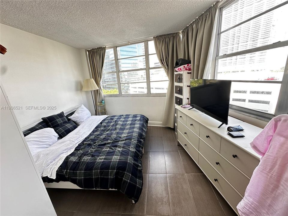 En Renta: $3,450 (2 camas, 2 baños, 990 Pies cuadrados)