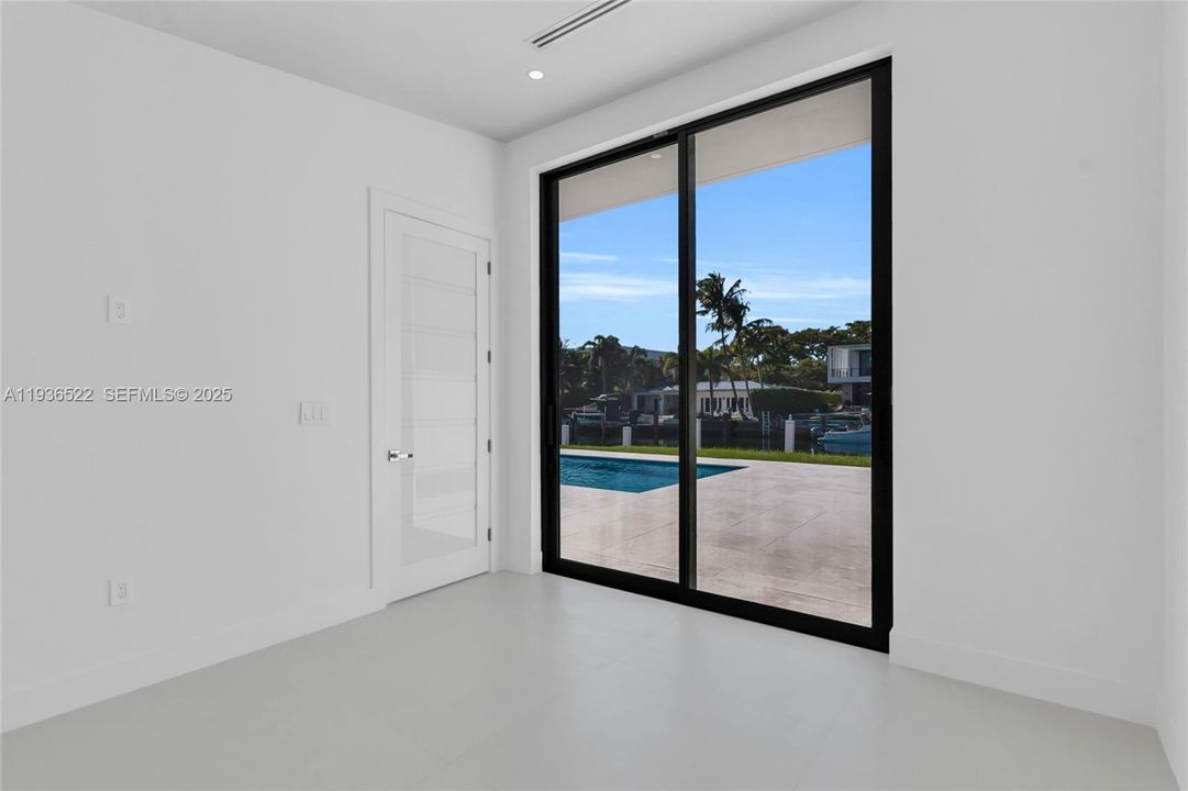 For Sale: $4,700,000 (4 beds, 3 baths, 2235 Square Feet)