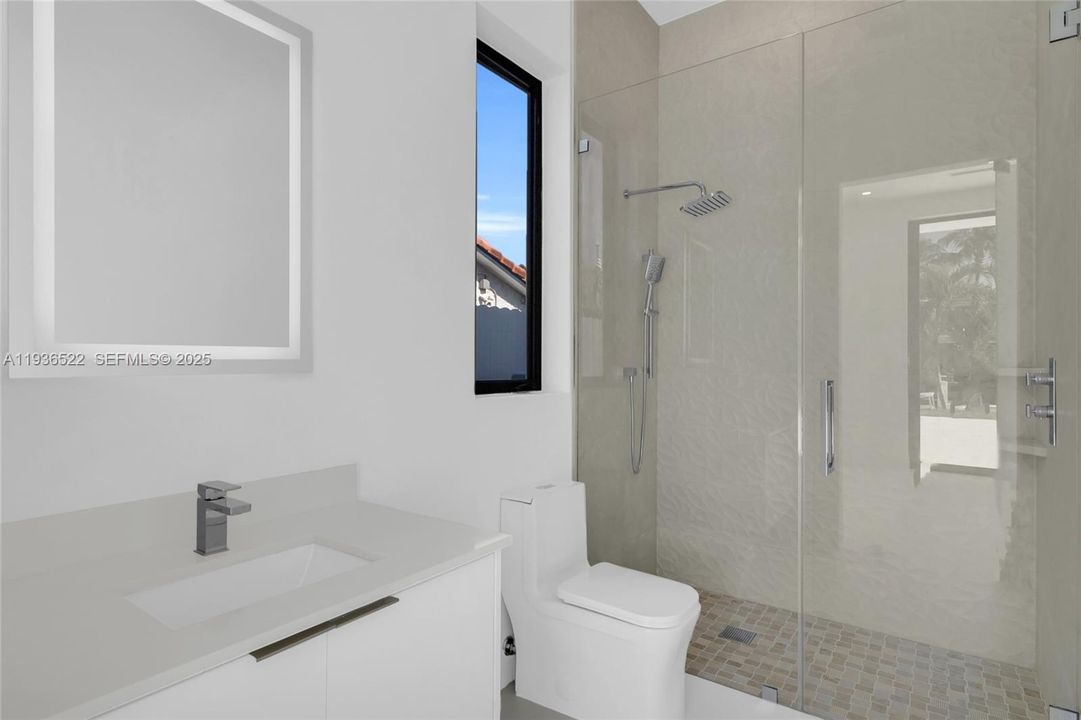 For Sale: $4,700,000 (4 beds, 3 baths, 2235 Square Feet)