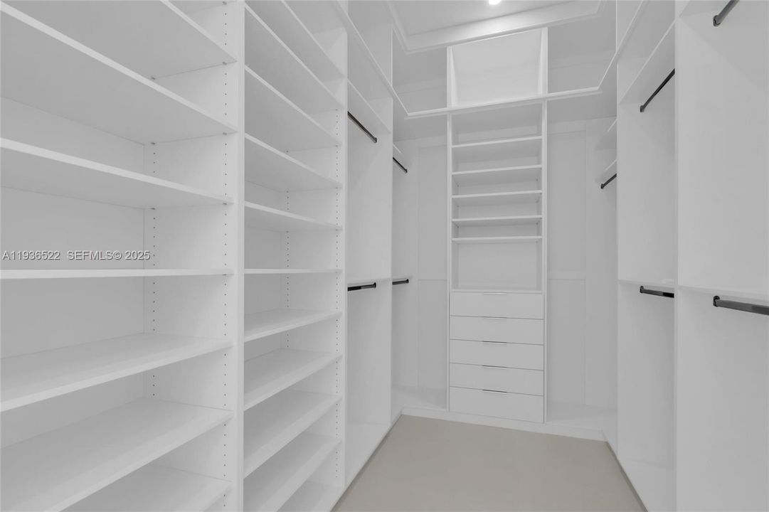 For Sale: $4,700,000 (4 beds, 3 baths, 2235 Square Feet)