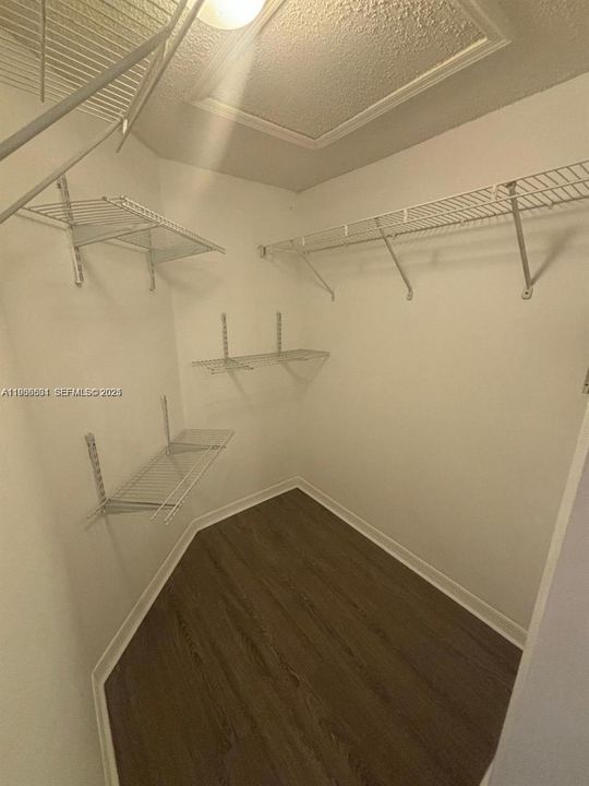 For Rent: $1,900 (2 beds, 2 baths, 820 Square Feet)