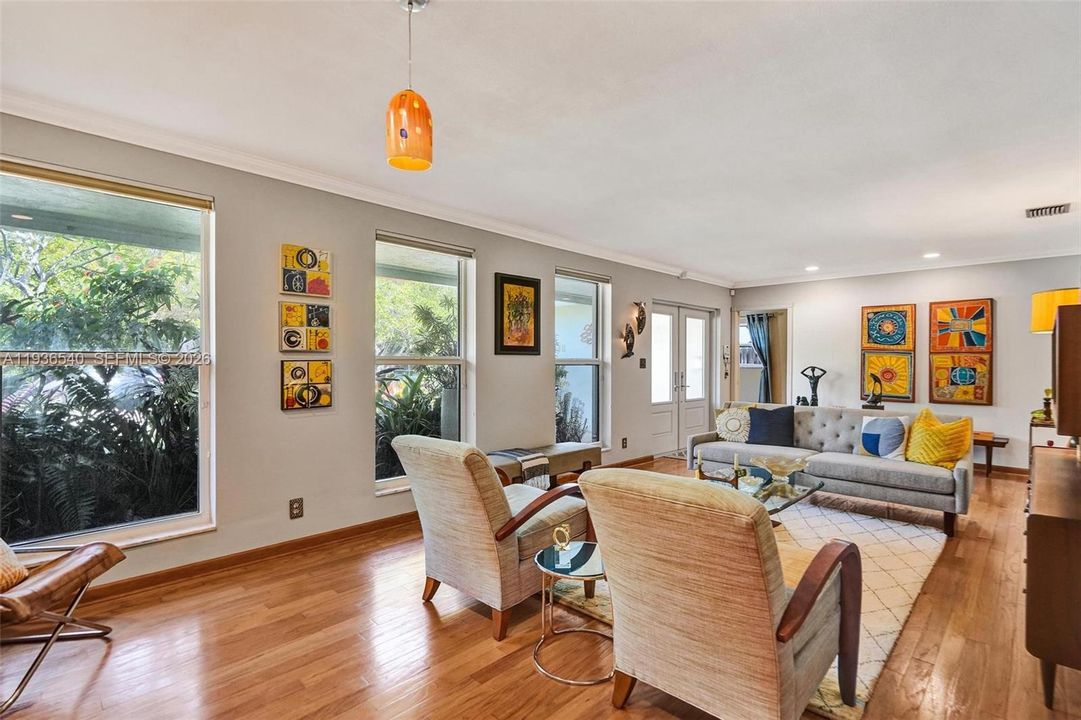 For Sale: $679,000 (3 beds, 2 baths, 1508 Square Feet)