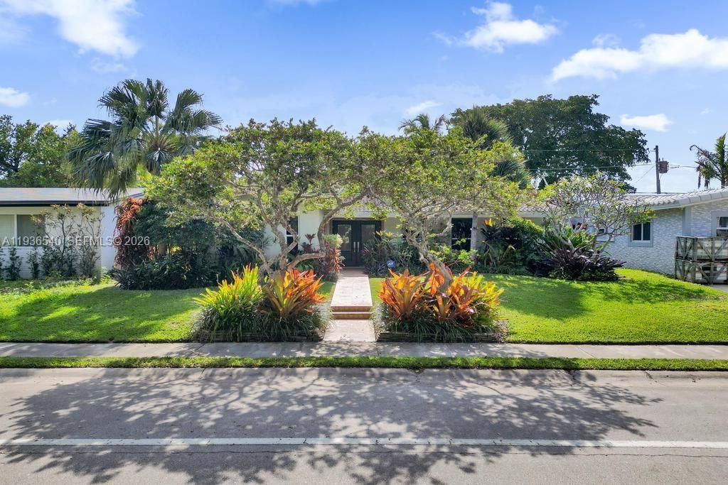 For Sale: $679,000 (3 beds, 2 baths, 1508 Square Feet)