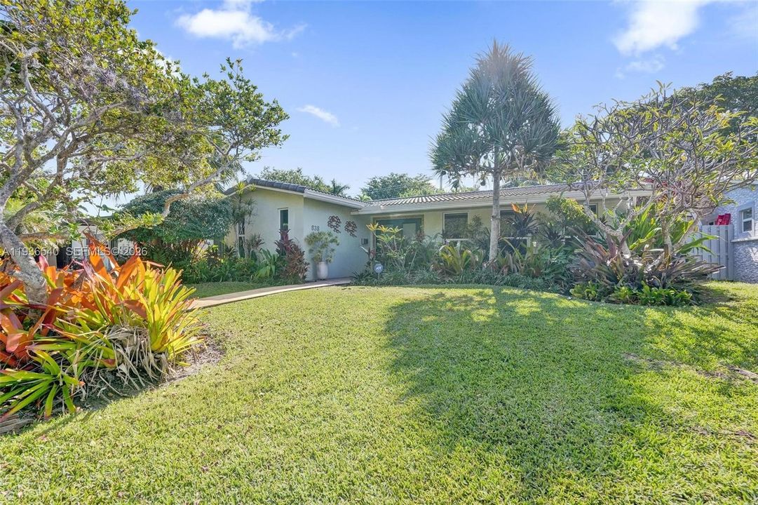 For Sale: $679,000 (3 beds, 2 baths, 1508 Square Feet)