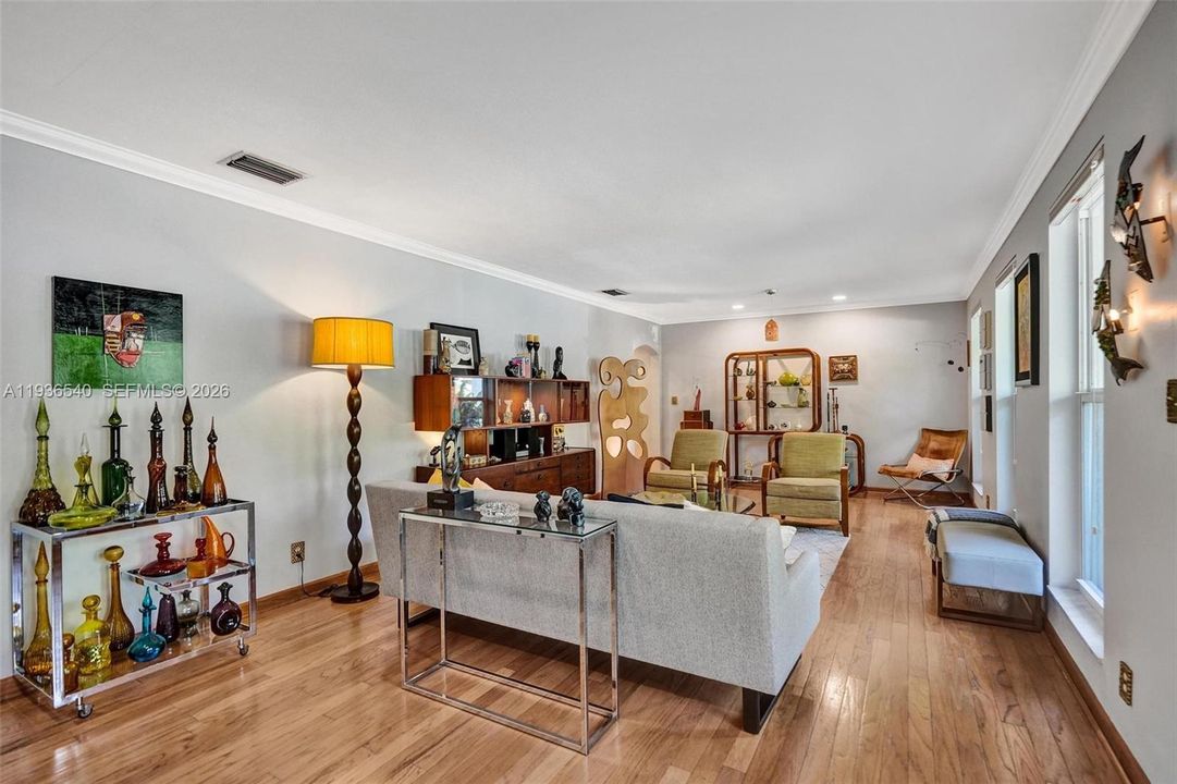 For Sale: $679,000 (3 beds, 2 baths, 1508 Square Feet)