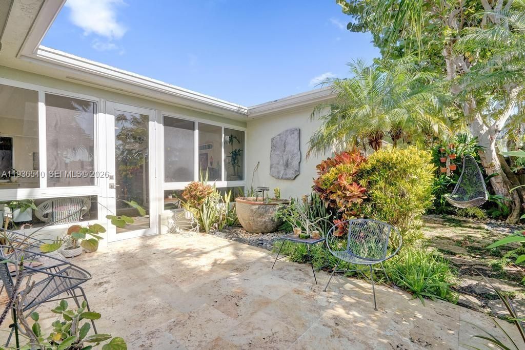 For Sale: $679,000 (3 beds, 2 baths, 1508 Square Feet)