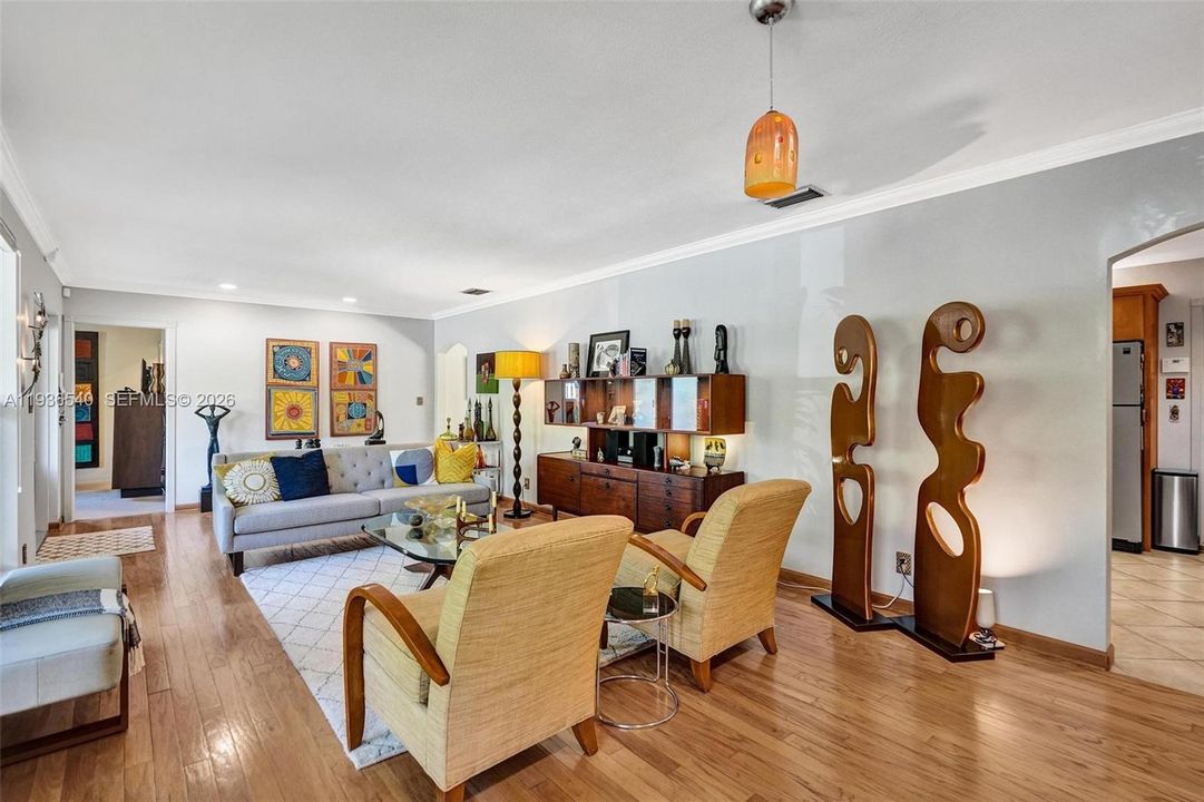 For Sale: $679,000 (3 beds, 2 baths, 1508 Square Feet)