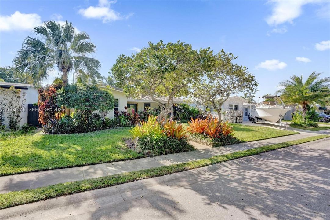 For Sale: $679,000 (3 beds, 2 baths, 1508 Square Feet)